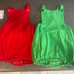 2 Cotton Bubble Jon Jon’s. So soft, in excellent condition!